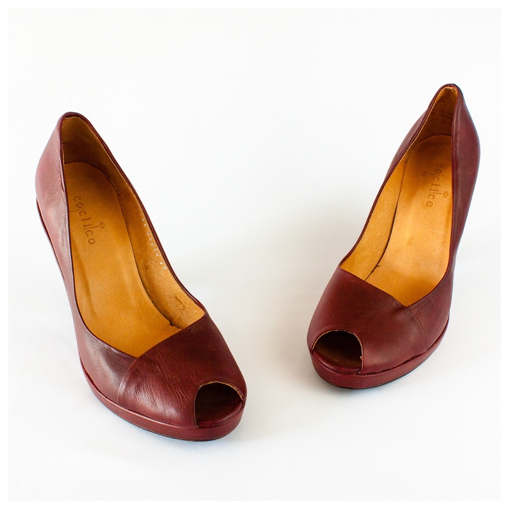 Coclico burgundy open-toed pumps